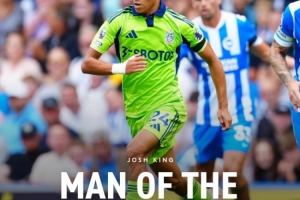 开云官网-富勒姆官方：18岁英格兰中场约书亚-金当选首轮队内最佳球员