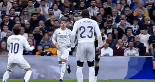 开云官网-莫德里奇：世界波？很简单，控球，射门，进了