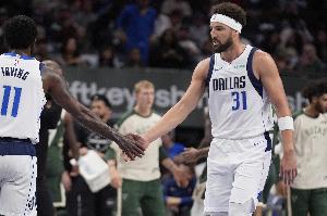 开云app-克莱：欧文和乔丹&amp;伯德&amp;刺客等进攻球员一样 你就是拿他没办法