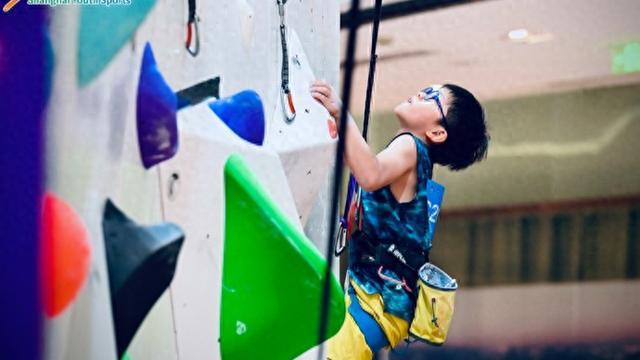 开云app-从虹口商圈到浦东赛场，少年们用热爱 “攀” 出精彩