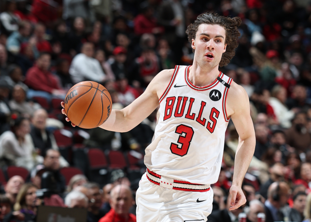 公牛vs勇士前瞻：公牛6连败状态低迷，勇士背靠背冲两连胜