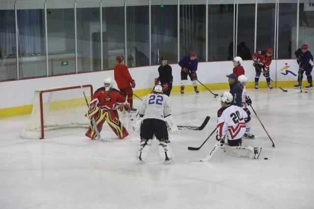 kaiyun-【冬奥·人物】英如镝：站上赛场 已是中国冰球一大步