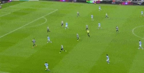 多库左路传中，塞梅尼奥门前推射破门，曼城1-0纽卡