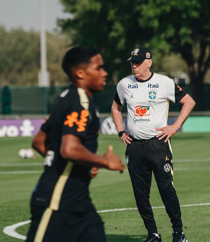 开云下载-安切洛蒂将续约巴西国家队至2030年|AC米兰|ac米兰|世界杯|名宿|合同_新浪体育_新浪新闻